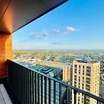 Healum Retreat - 3Br Apartment Southall