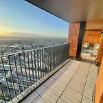 Healum Retreat - 3Br Apartment Southall