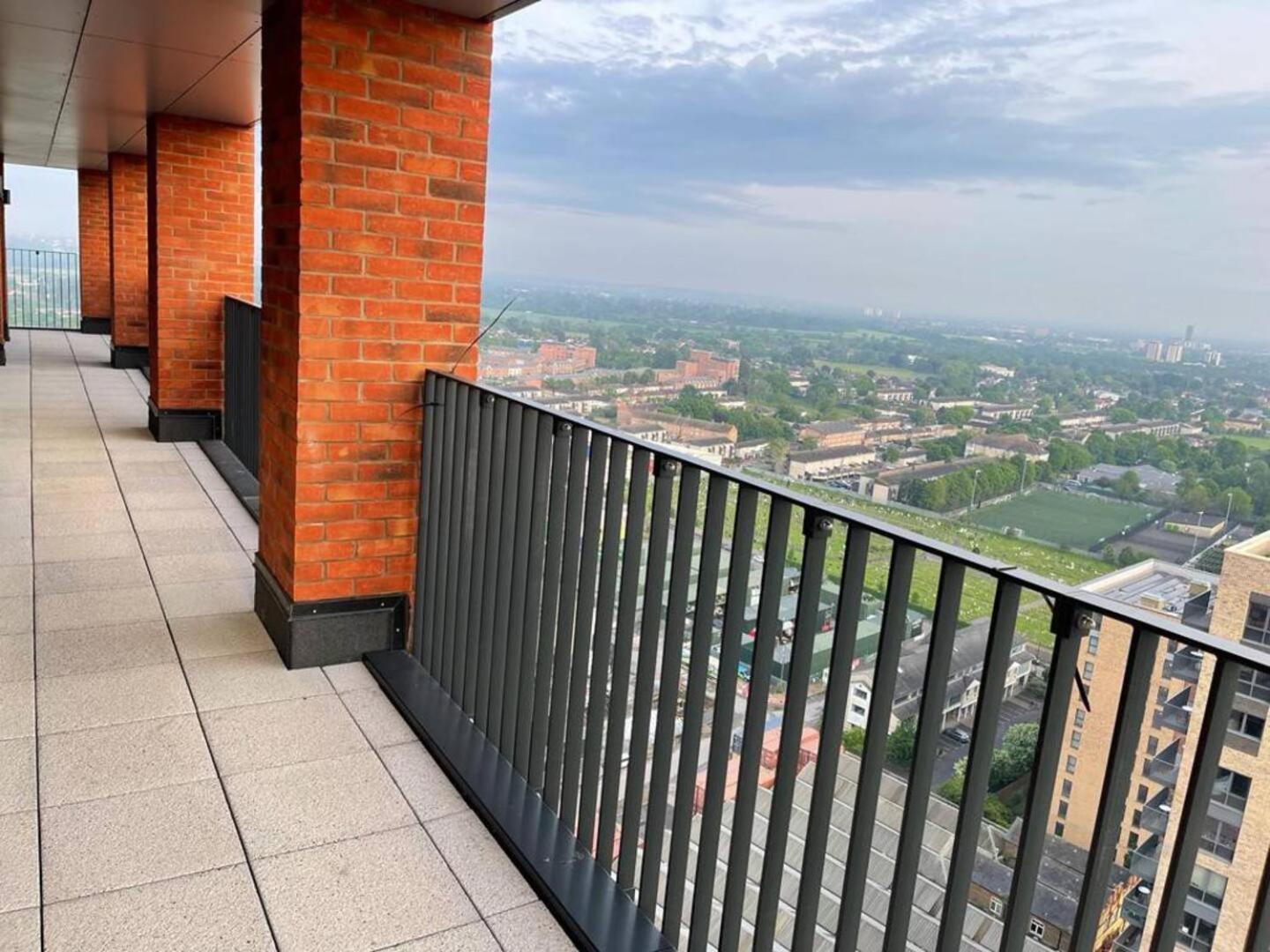 Healum Retreat - 3br * Southall